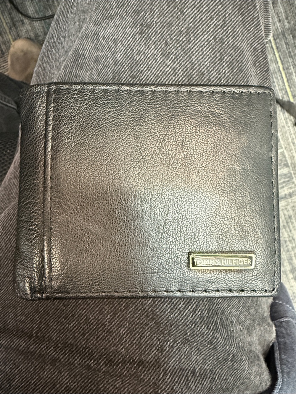 Tommy Hilfiger Black Leather Wallet with Logo Plaque
